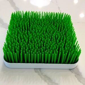 Bottle drying grass